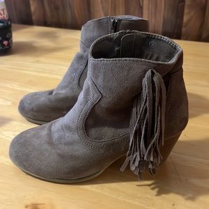 Ankle boots